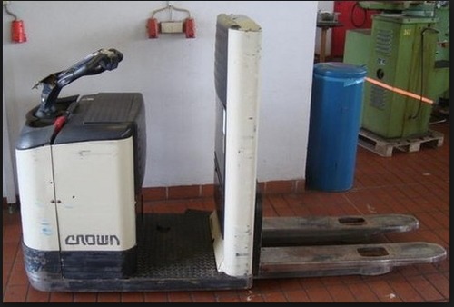 Product picture Crown GPC2000 SL Series Lift Truck Parts Catalog Manual Instant Download