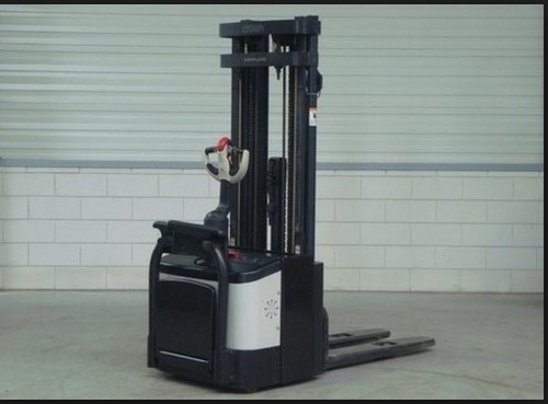 Product picture Crown WE2300 WS2300 Series Forklift Parts Catalog Manual Instant Download