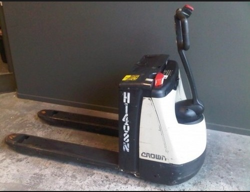 Product picture Crown WP2300 Series Pallet Truck Parts Catalog Manual Instant Download