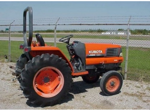 Product picture Kubota L2900 L3300 L3600 L4200 Tractor Operator Manual Instant Download