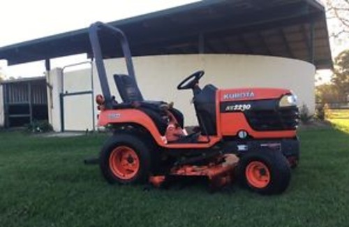 Product picture Kubota B4200 RC44-42 Tractor Service Repair Manual Instant Download